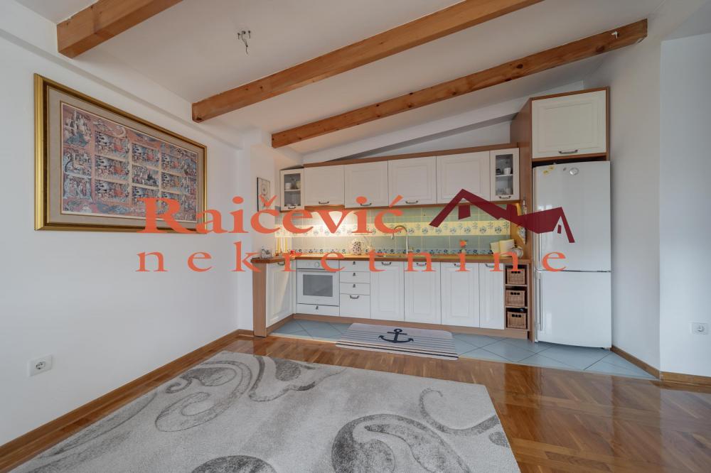 Stan na prodaju u Beogradu, Stari Košutnjak, dvosoban, 63m2, cena 200000 evra