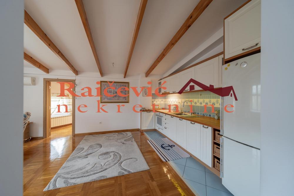 Stan na prodaju u Beogradu, Stari Košutnjak, dvosoban, 63m2, cena 200000 evra