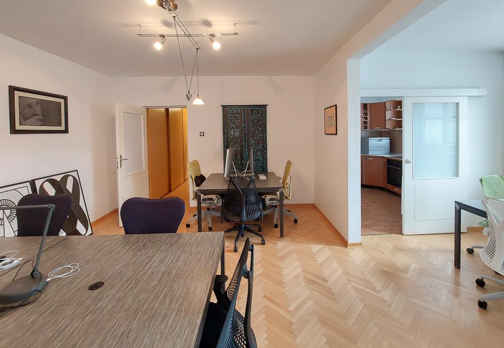 Stan na prodaju u Beogradu, Botanička bašta, trosoban, 88m2, cena 295000 evra