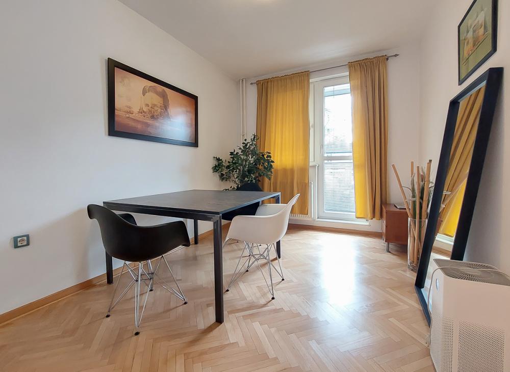 Stan na prodaju u Beogradu, Botanička bašta, trosoban, 88m2, cena 295000 evra