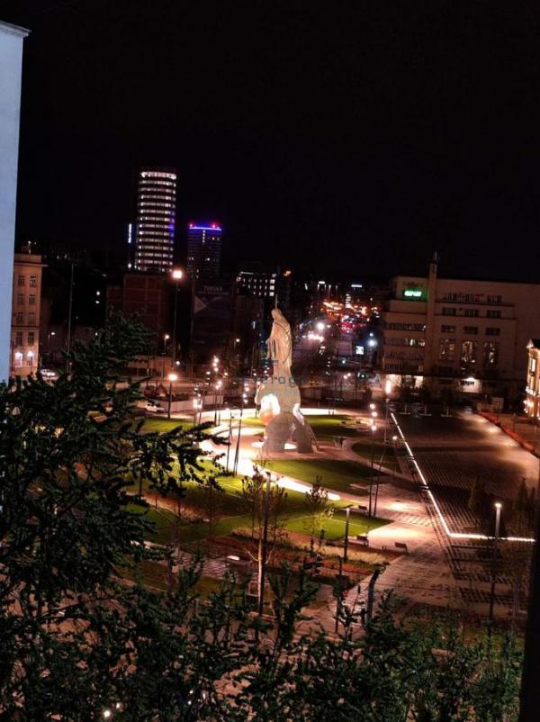 Stan na prodaju u Beogradu, Vračar (Hram), troiposoban, 60m2, cena 236000 evra