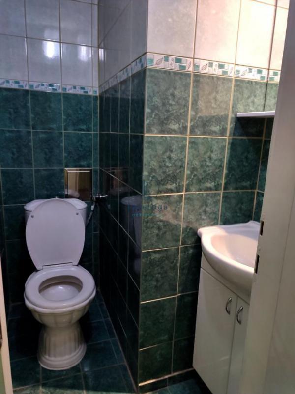 Stan na prodaju u Beogradu, Vračar (Hram), troiposoban, 60m2, cena 236000 evra