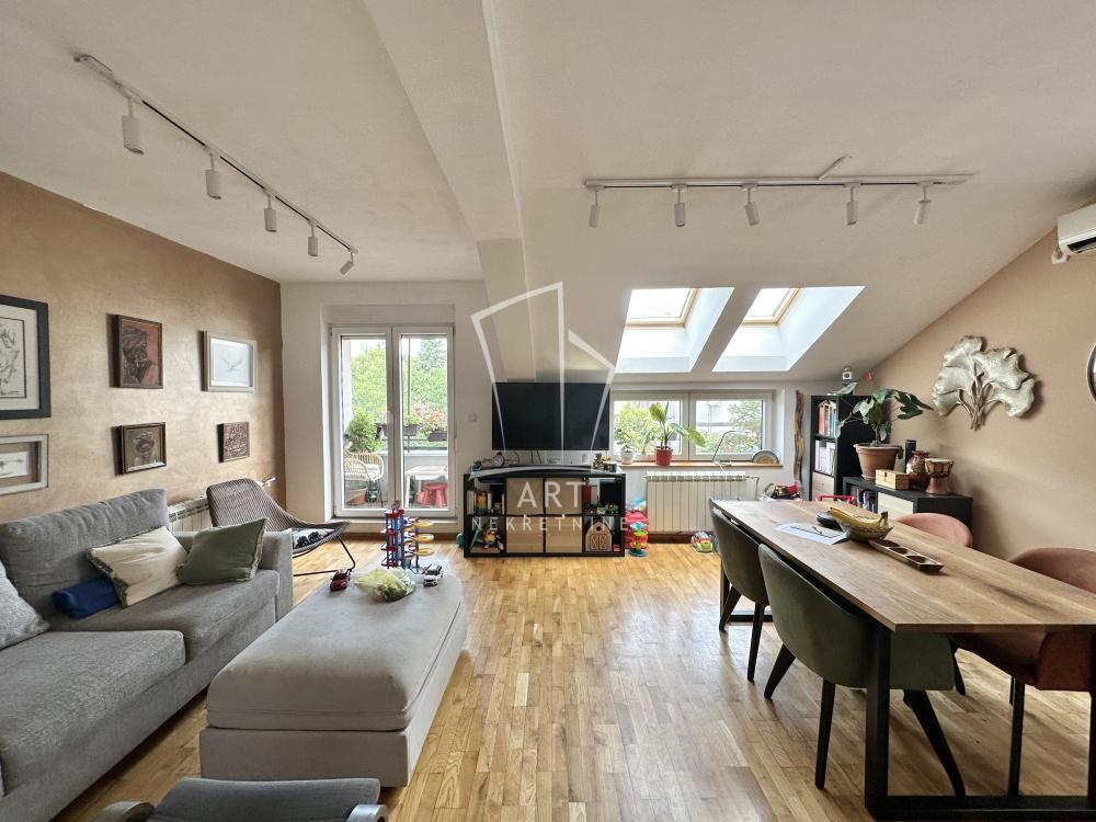 Stan na prodaju u Beogradu, Voždovac, cetvorosoban, 93m2, cena 259000 evra