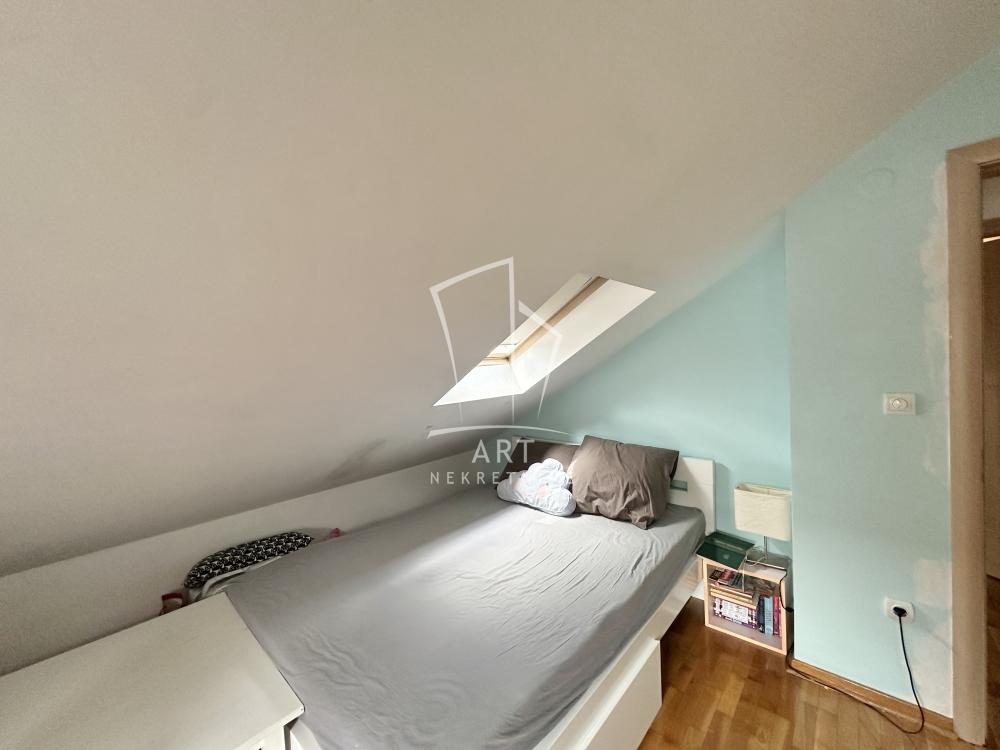 Stan na prodaju u Beogradu, Voždovac, cetvorosoban, 93m2, cena 259000 evra