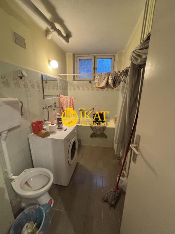 Stan na prodaju u Beogradu, Zemun, dvosoban, 55m2, cena 118000 evra