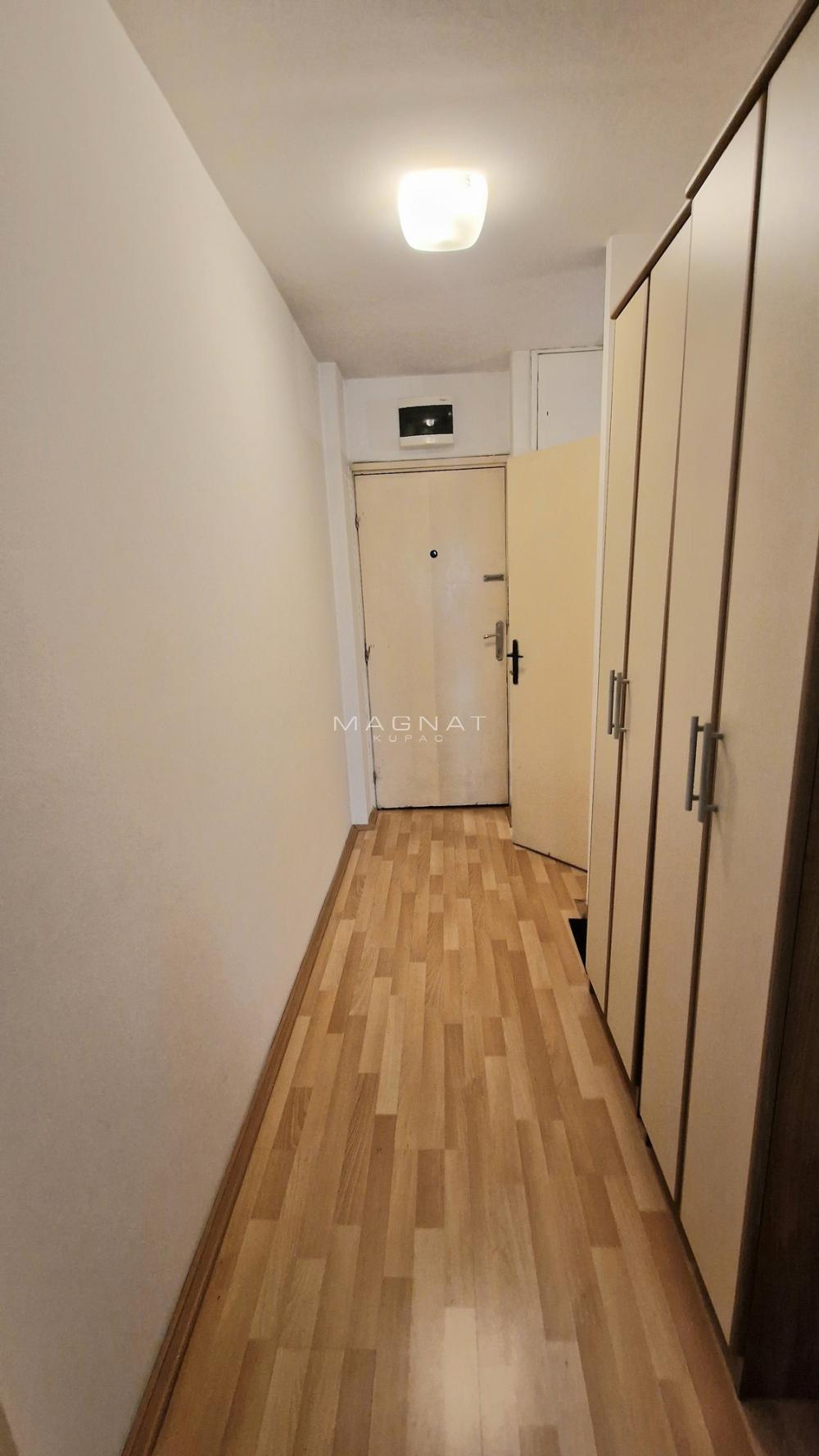 Stan na prodaju u Beogradu, Novi Beograd, jednosoban, 45m2, cena 169000 evra