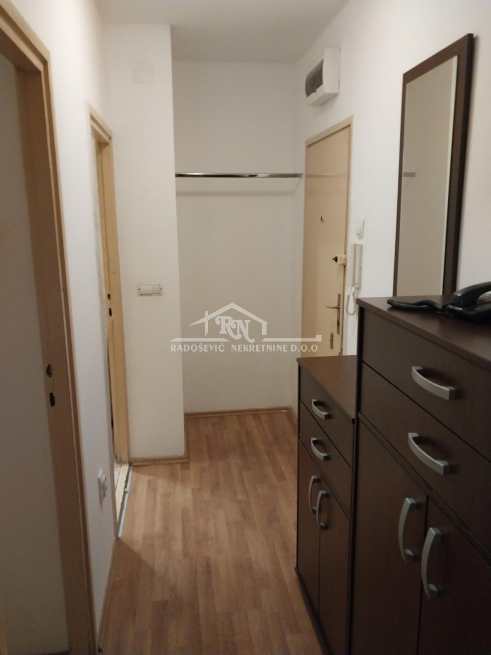 Stan na prodaju u Beogradu, Miljakovac, jednosoban, 38m2, cena 98000 evra