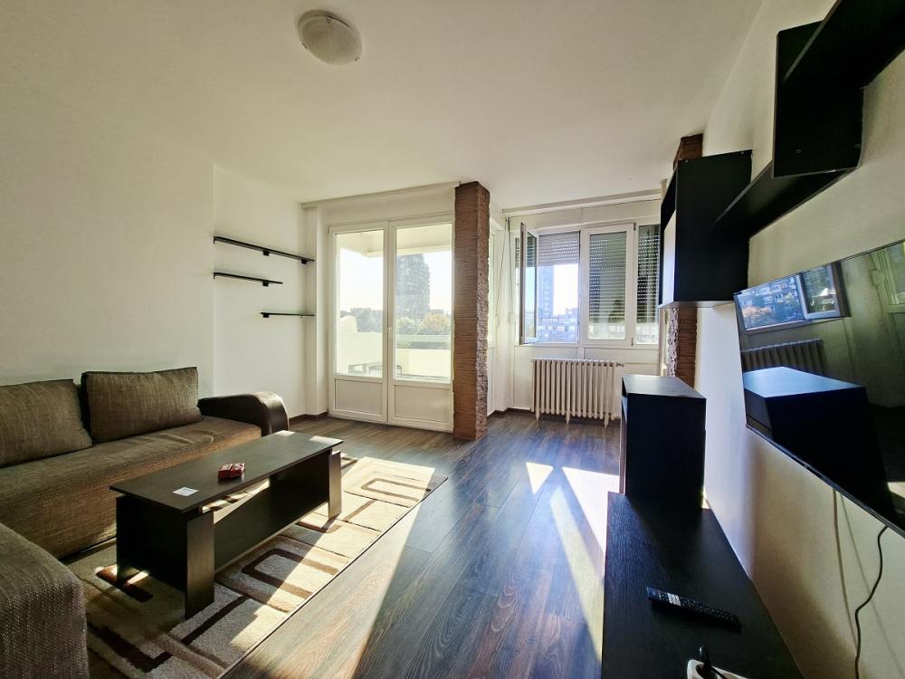 Stan na prodaju u Beogradu, Novi Beograd blok 23, trosoban, 70m2, cena 280000 evra