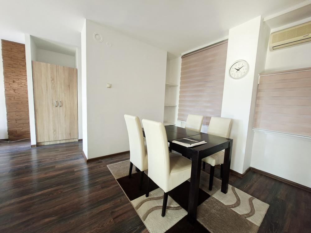 Stan na prodaju u Beogradu, Novi Beograd blok 23, trosoban, 70m2, cena 280000 evra