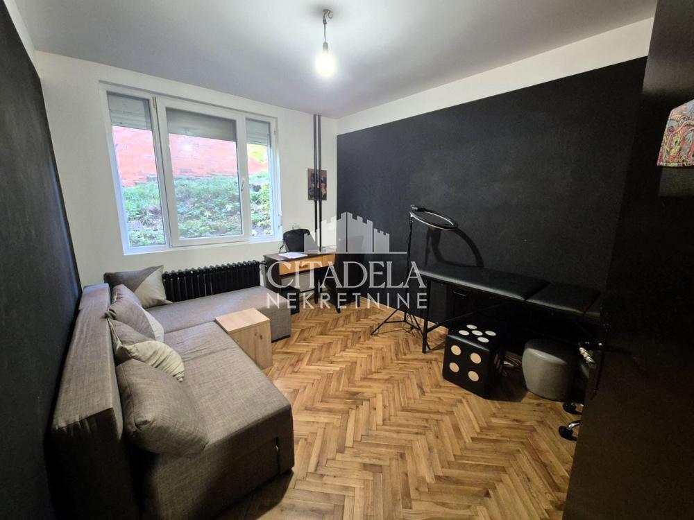 Stan na prodaju u Beogradu, Rakovica, jednoiposoban, 47m2, cena 119900 evra