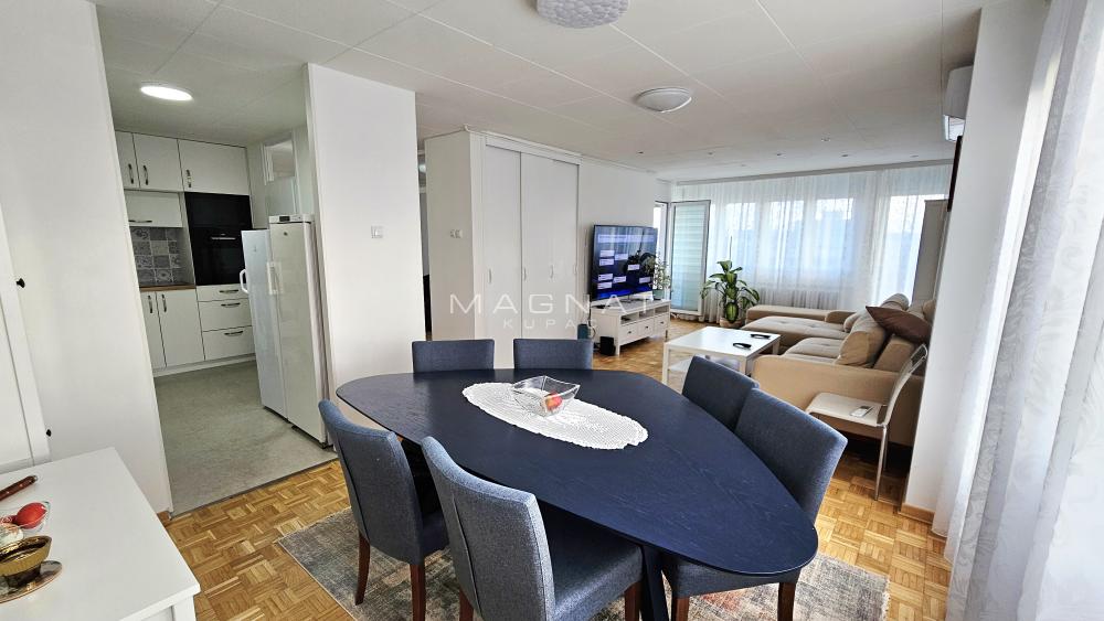 Stan na prodaju u Beogradu, Novi Beograd blok 45 (TC Enjub), trosoban, 90m2, cena 333000 evra