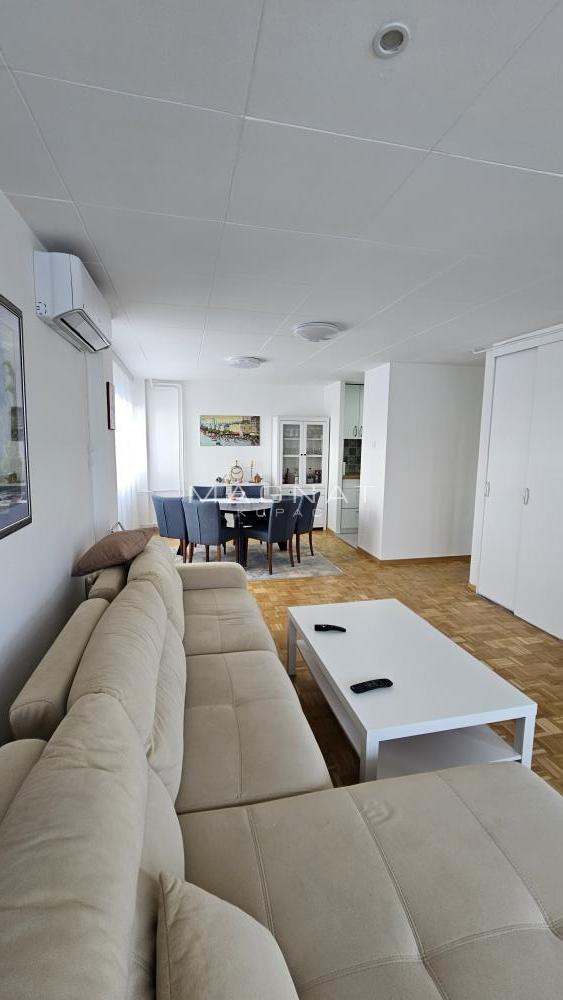 Stan na prodaju u Beogradu, Novi Beograd blok 45 (TC Enjub), trosoban, 90m2, cena 333000 evra