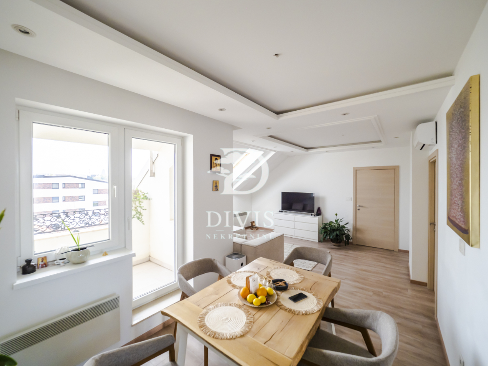 Stan na prodaju u Beogradu, Voždovac, cetvorosoban, 82m2, cena 287000 evra