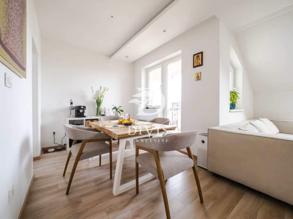 Stan na prodaju u Beogradu, Voždovac, cetvorosoban, 82m2, cena 287000 evra