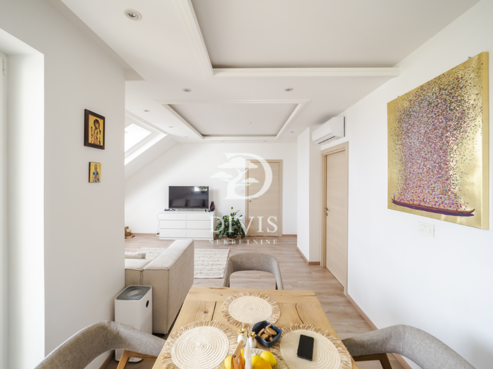 Stan na prodaju u Beogradu, Voždovac, cetvorosoban, 82m2, cena 287000 evra