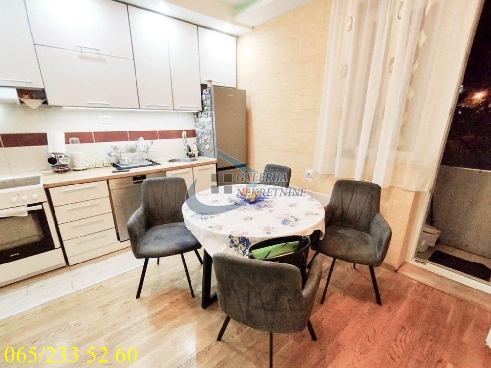 Stan na prodaju u Beogradu, Rakovica, trosoban, 56m2, cena 139500 evra