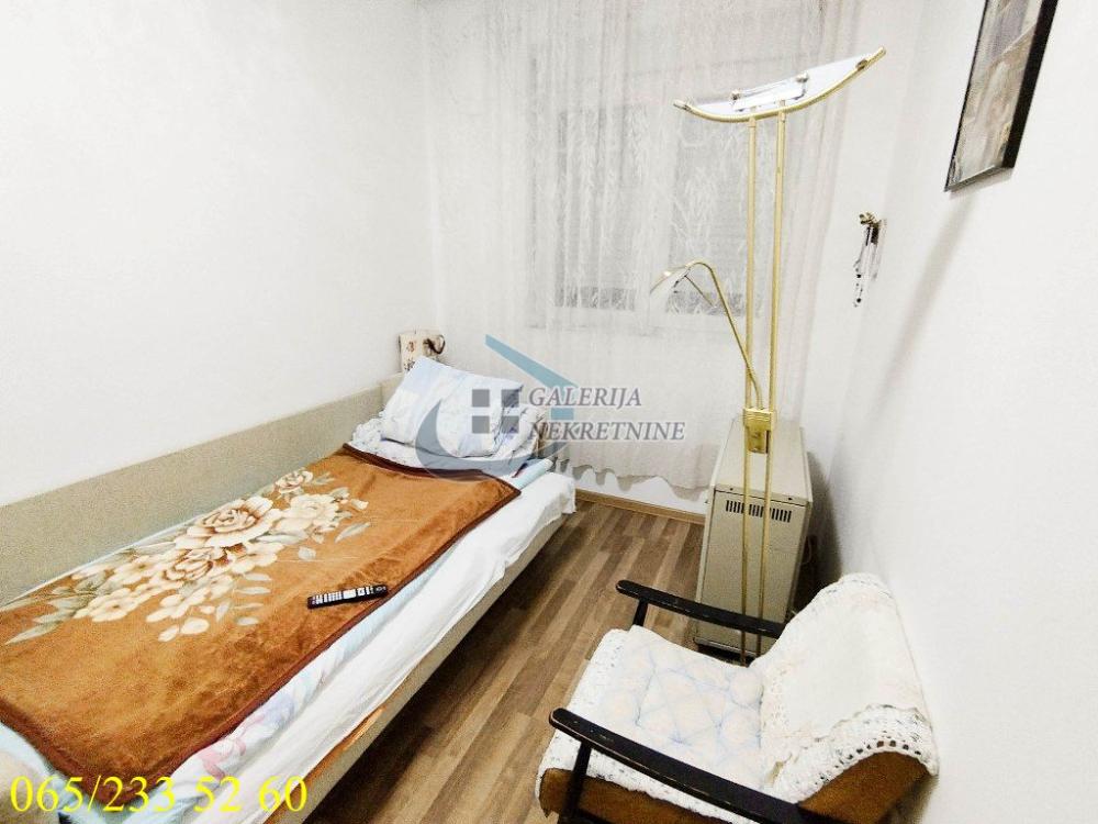 Stan na prodaju u Beogradu, Rakovica, trosoban, 56m2, cena 139500 evra