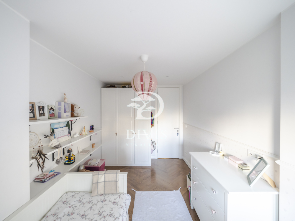 Stan na prodaju u Beogradu, Vračar,Kalenić pijaca, cetvorosoban, 103m2, cena 670000 evra