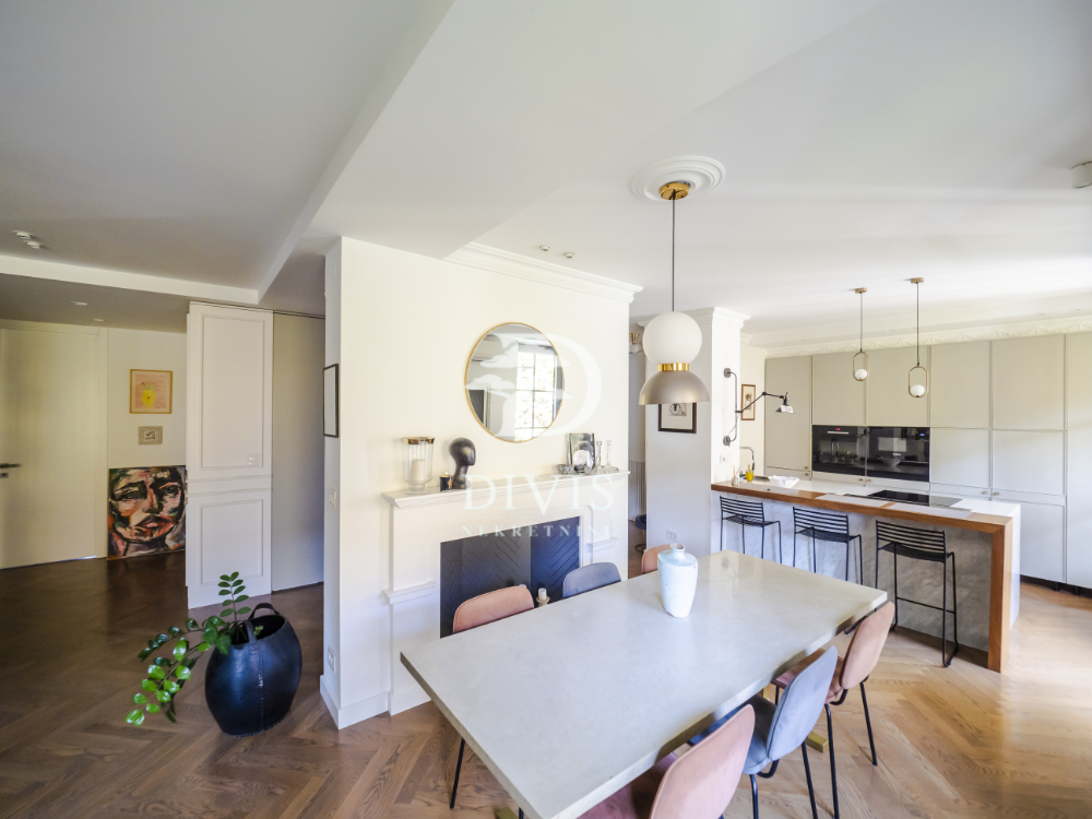 Stan na prodaju u Beogradu, Vračar,Kalenić pijaca, cetvorosoban, 103m2, cena 670000 evra