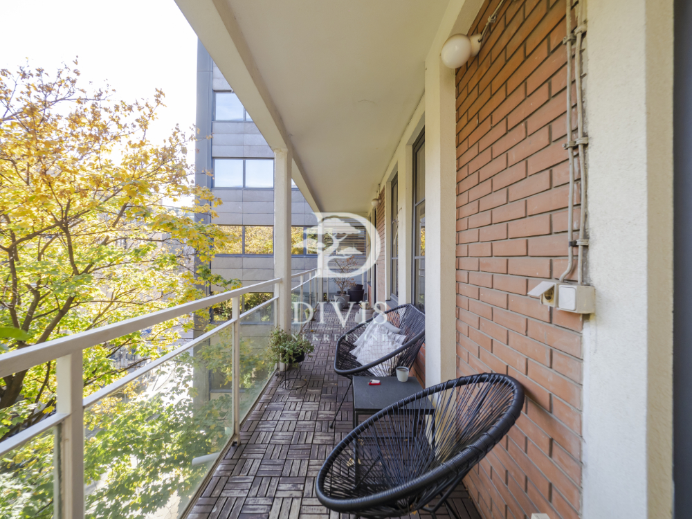 Stan na prodaju u Beogradu, Vračar,Kalenić pijaca, cetvorosoban, 103m2, cena 670000 evra