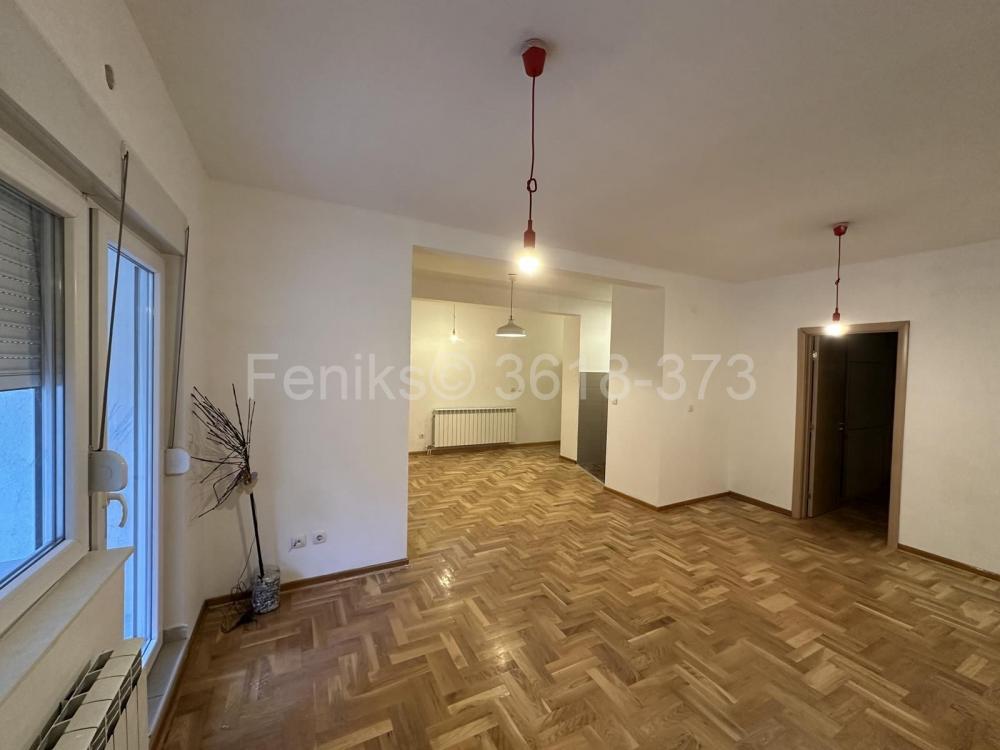 Stan na prodaju u Beogradu, Banovo brdo, dvosoban, 67m2, cena 192000 evra