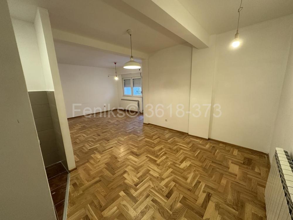 Stan na prodaju u Beogradu, Banovo brdo, dvosoban, 67m2, cena 192000 evra