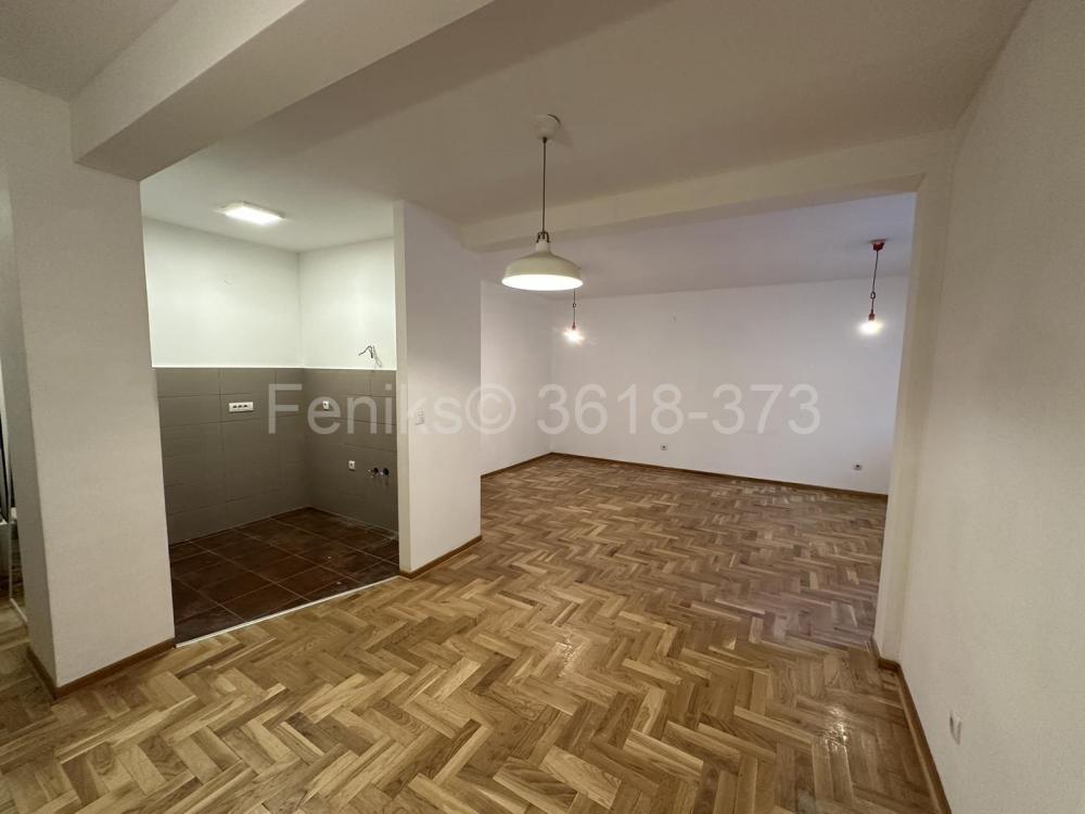 Stan na prodaju u Beogradu, Banovo brdo, dvosoban, 67m2, cena 192000 evra