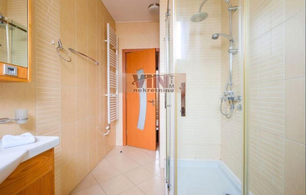 Stan na prodaju u Beogradu, Bulevar oslobođenja Beograd, dvosoban, 50m2, cena 164000 evra