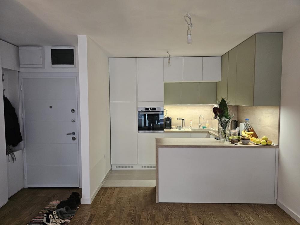 Stan na prodaju u Beogradu, Višnjička banja, dvosoban, 46m2, cena 160000 evra