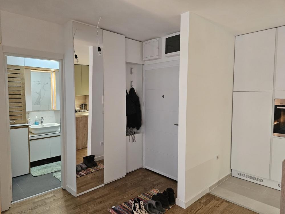 Stan na prodaju u Beogradu, Višnjička banja, dvosoban, 46m2, cena 160000 evra