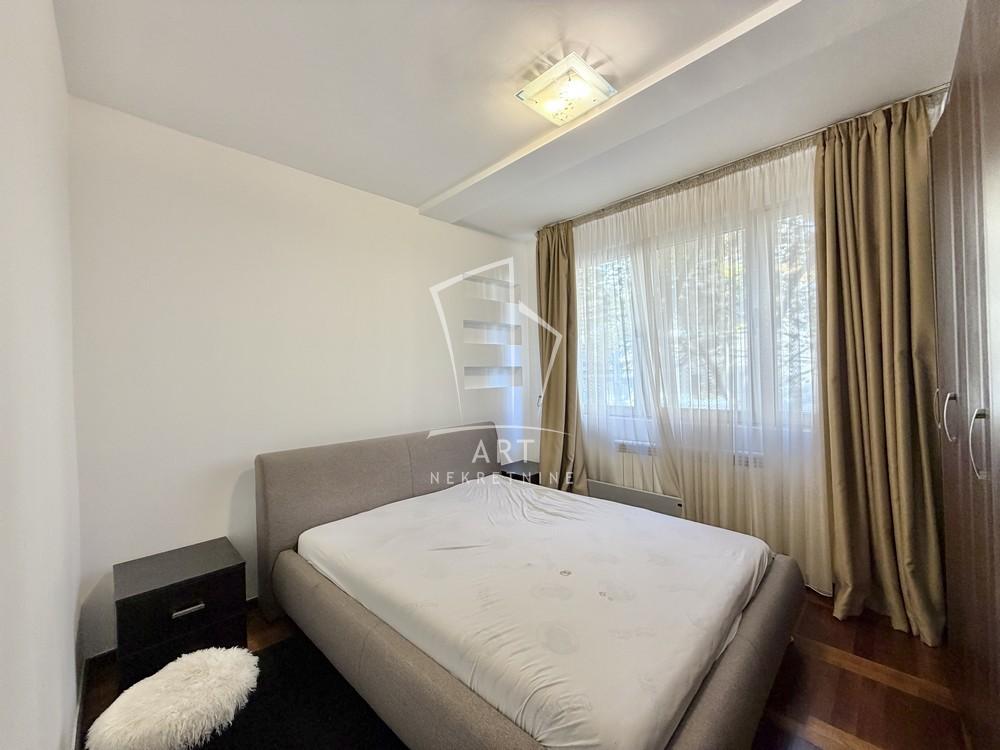 Stan na prodaju u Beogradu, Stari grad, trosoban, 88m2, cena 358400 evra