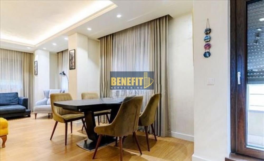 Stan na prodaju u Beogradu, Čubura, cetvorosoban, 97m2, cena 510000 evra