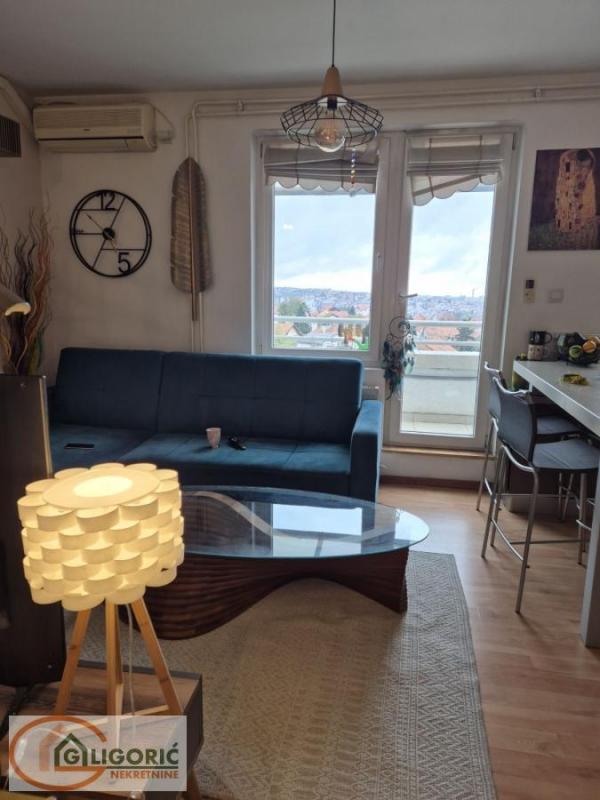 Stan na prodaju u Beogradu, Konjarnik, trosoban, 98m2, cena 212000 evra