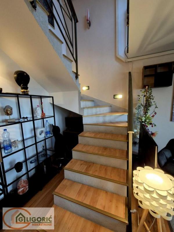 Stan na prodaju u Beogradu, Konjarnik, trosoban, 98m2, cena 212000 evra