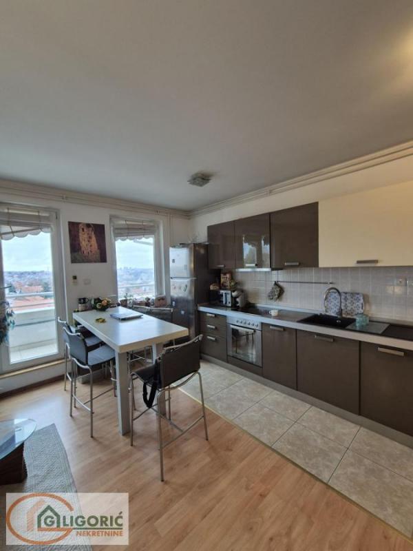 Stan na prodaju u Beogradu, Konjarnik, trosoban, 98m2, cena 212000 evra