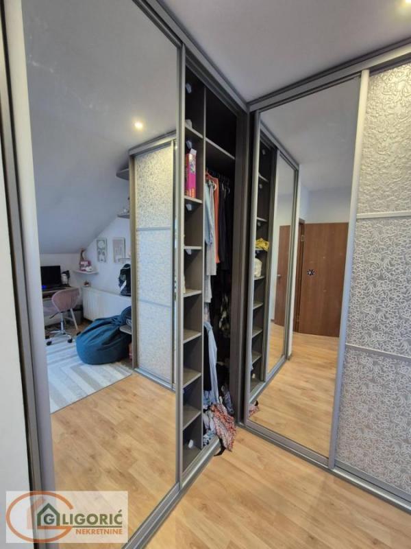 Stan na prodaju u Beogradu, Konjarnik, trosoban, 98m2, cena 212000 evra