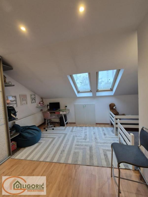 Stan na prodaju u Beogradu, Konjarnik, trosoban, 98m2, cena 212000 evra