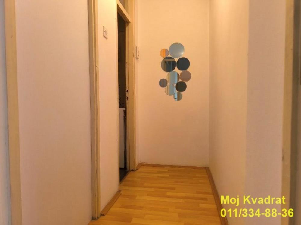 Stan na prodaju u Beogradu, Novi Beograd blok 29, jednosoban, 50m2, cena 169000 evra