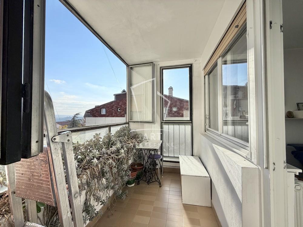 Stan na prodaju u Beogradu, Rakovica, trosoban, 77m2, cena 199000 evra