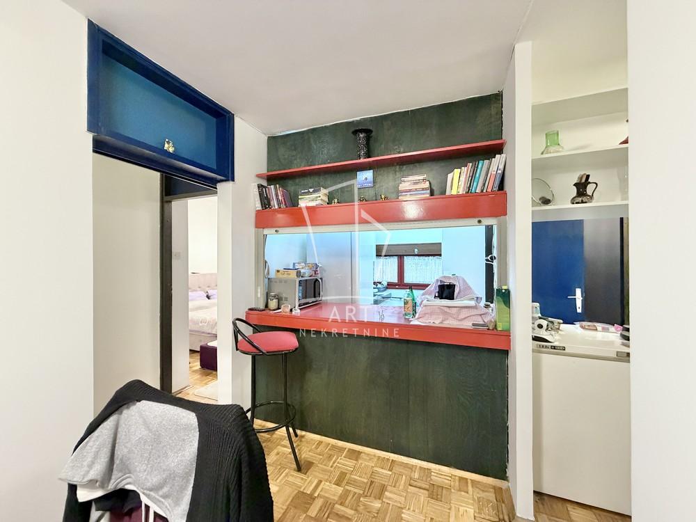 Stan na prodaju u Beogradu, Banjica, cetvorosoban, 85m2, cena 225000 evra