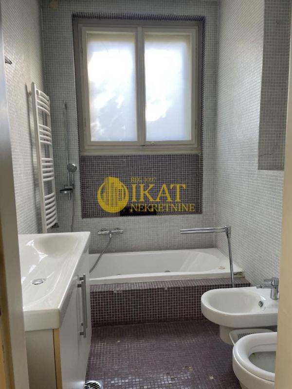 Stan na prodaju u Beogradu, Senjak, cetvorosoban, 113m2, cena 430000 evra