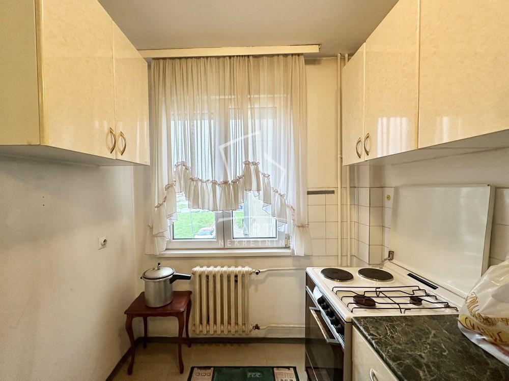 Stan na prodaju u Beogradu, Novi Beograd, dvosoban, 72m2, cena 245000 evra