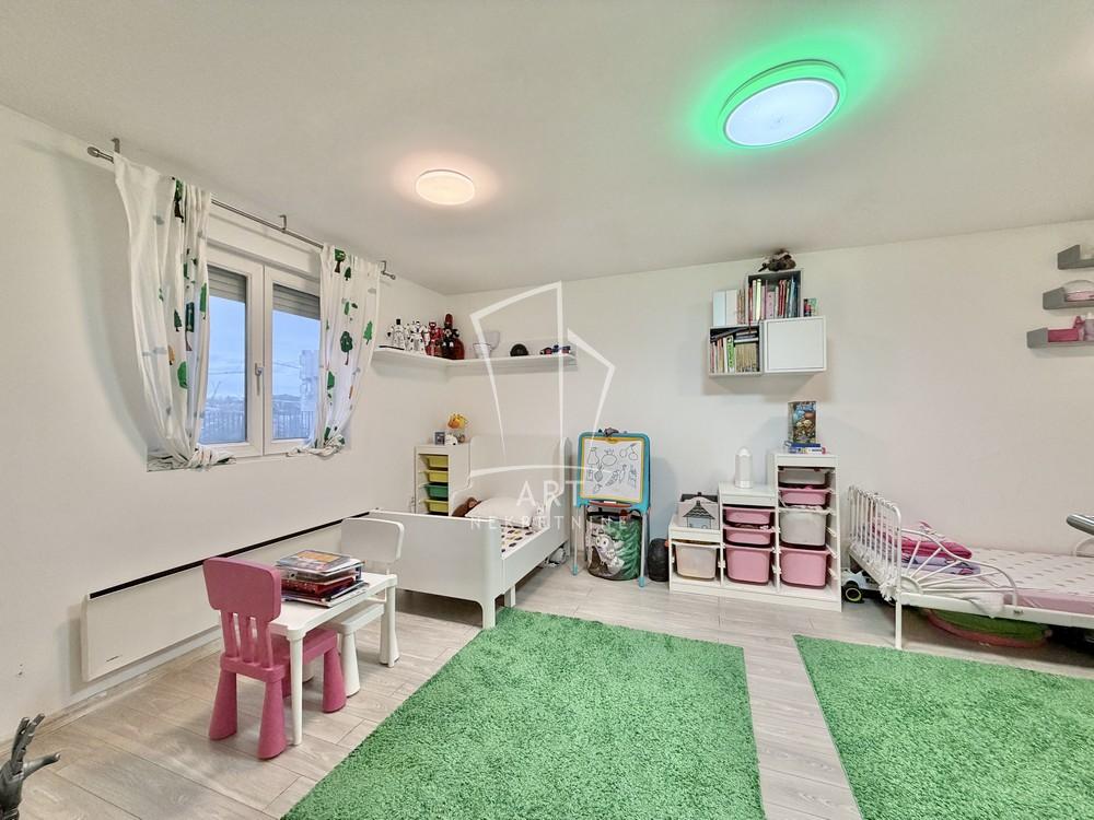 Stan na prodaju u Beogradu, Vojvode Stepe, dvoiposoban, 36m2, cena 230000 evra