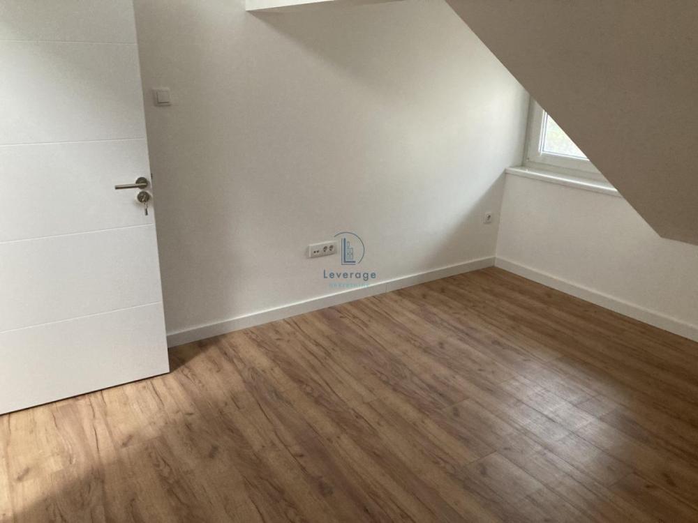 Stan na prodaju u Beogradu, Železnik, dvosoban, 52m2, cena 105000 evra