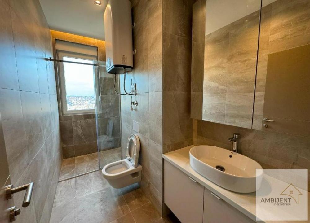 Stan na prodaju u Beogradu, Naselje Stepa Stepanović, cetvorosoban, 158m2, cena 523875 evra