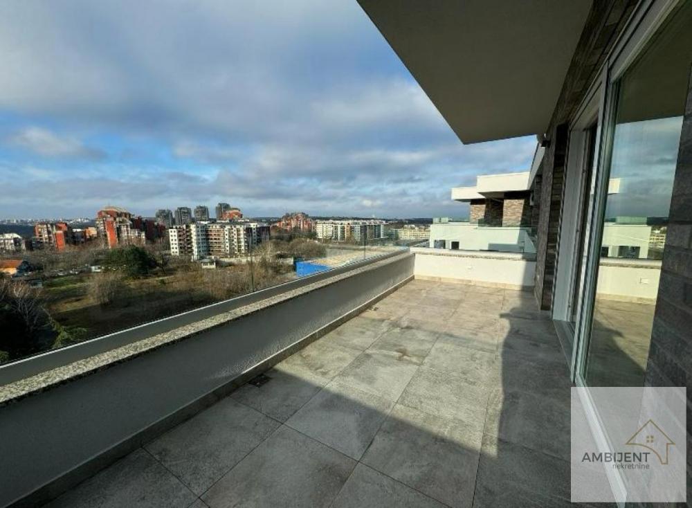 Stan na prodaju u Beogradu, Naselje Stepa Stepanović, cetvorosoban, 158m2, cena 523875 evra