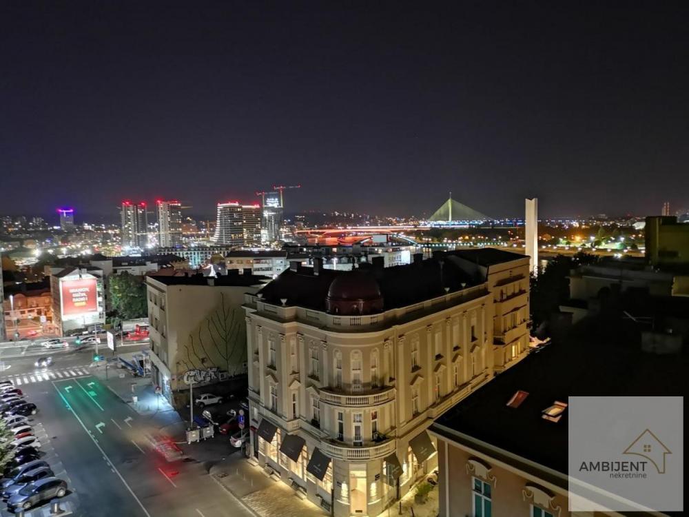 Stan na prodaju u Beogradu, Kosančićev venac, trosoban, 144m2, cena 450000 evra