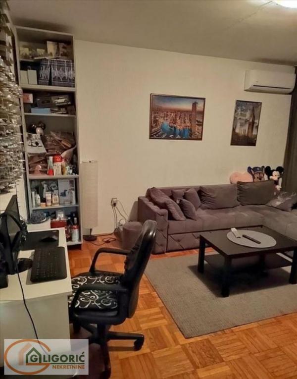 Stan na prodaju u Beogradu, Konjarnik, dvosoban, 71m2, cena 206000 evra