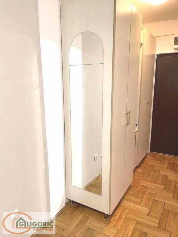 Stan na prodaju u Beogradu, Voždovac, jednosoban, 32m2, cena 96000 evra