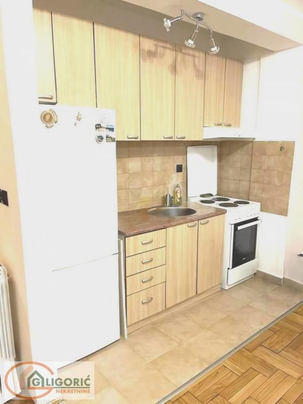 Stan na prodaju u Beogradu, Voždovac, jednosoban, 32m2, cena 96000 evra